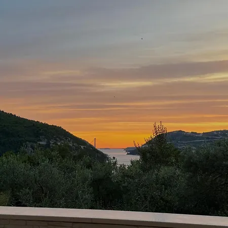 Anoi- Modern With Irresistible Sea View Prijevor