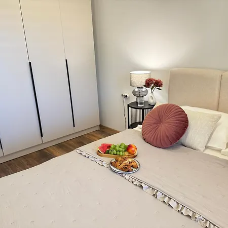 Anoi- Modern With Irresistible Sea View Prijevor