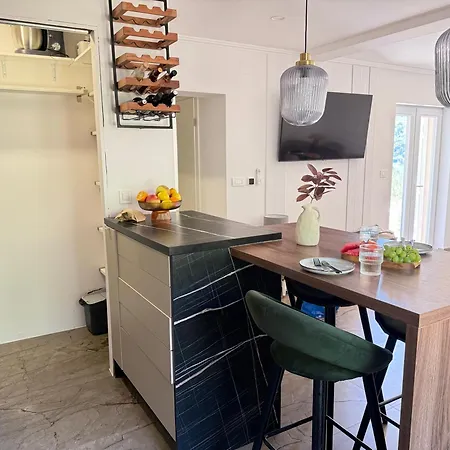 Anoi- Modern With Irresistible Sea View Daire Prijevor