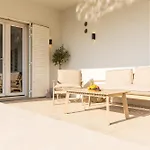 Anoi- Modern With Irresistible Sea View