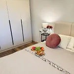 Anoi- Modern With Irresistible Sea View Prijevor