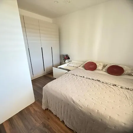 Anoi- Modern With Irresistible Sea View Apartment *